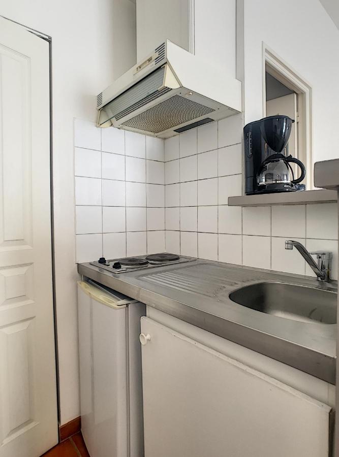 Anne De La Maison Blanche Apartment