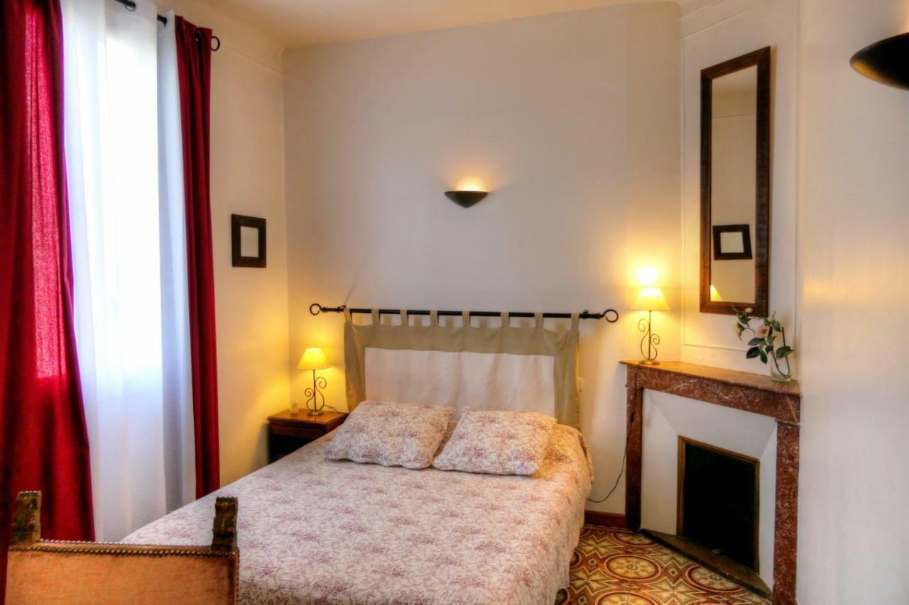 Anne De La Maison Blanche Apartment *